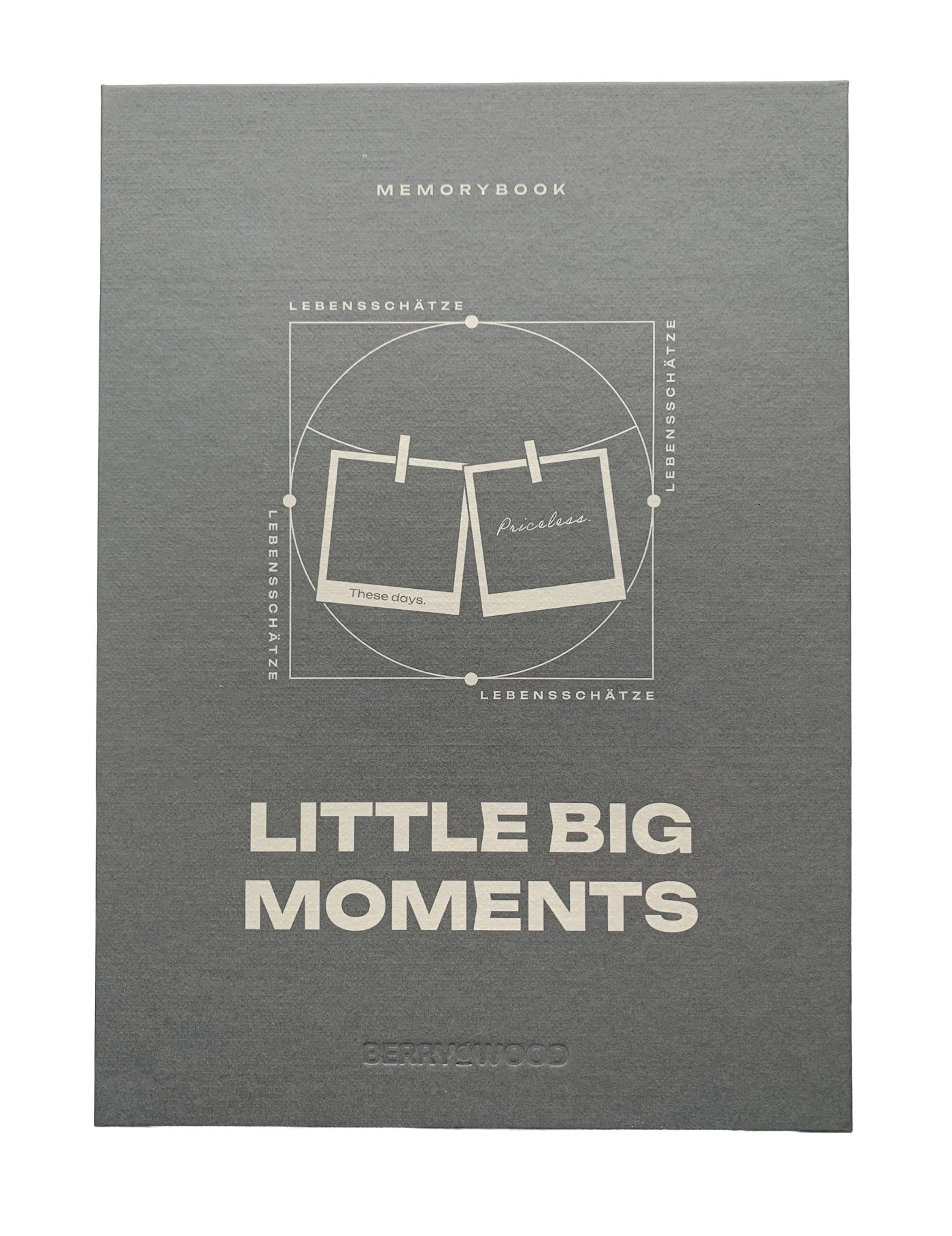 Little Big Moments Memorybook für Erinnerungen – geprägtes Cover in Olivine/Creme mit Lebensschätze-Schriftzug